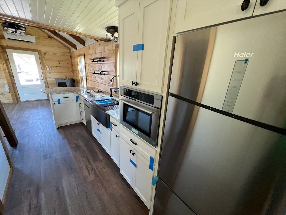 Farmhouse cabin ***SOLD SweetHaus Tiny Cabin Company